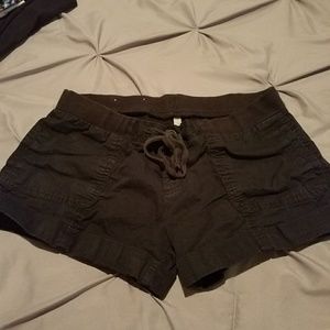 Black old navy shorts. Cute!